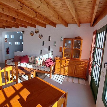 Captivating 2-Bedroom House 'Pajar' Finca Vistamar 살로브레 외부 사진